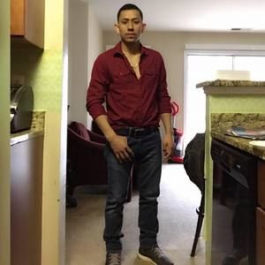 Meet your Posher, Alexis